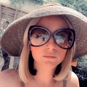 Meet your Posher, Maral